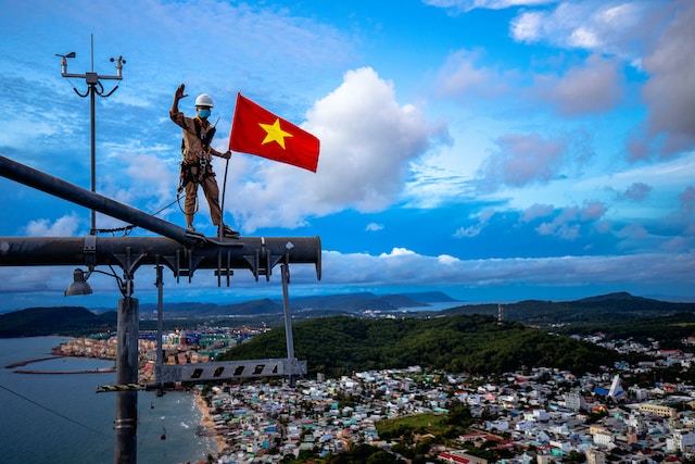 vietnam flag